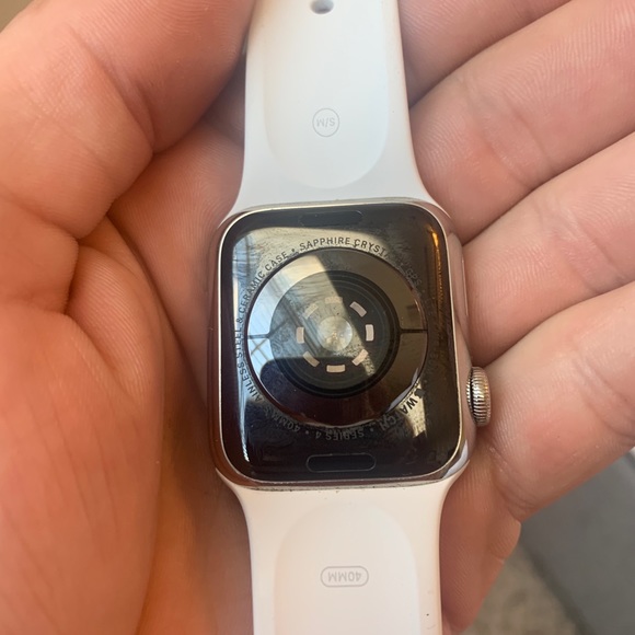 iPhone 8+ 256gb , Apple Watch series 4 - Picture 2 of 3